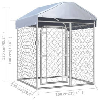 Cage extérieure avec toit