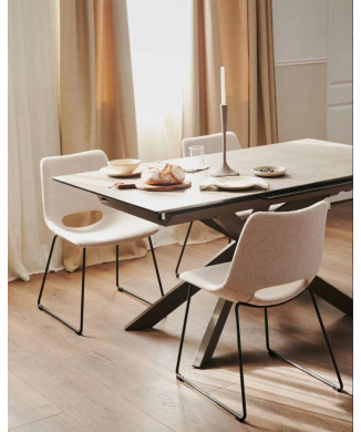 Ensemble table extensible Atminda + chaises Zahara