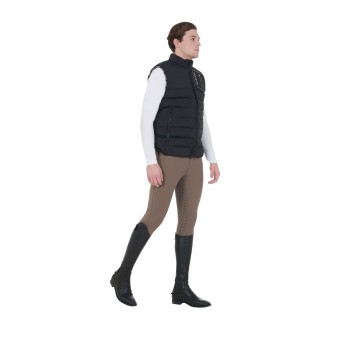 GILET HOMME EN TISSU ÉLASTIQUE AVEC PATCH EN SILICONE